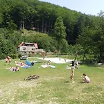 Vendégház Zatisi