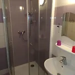 Zatisi Vendégház Komorní Lhotka